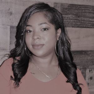 Meet your Posher, Gela